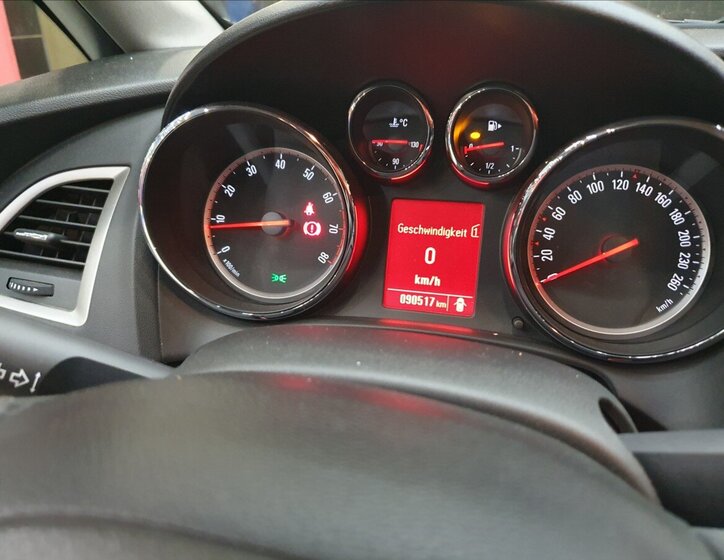 Opel Astra Hatchback 1,4 l 103 kw