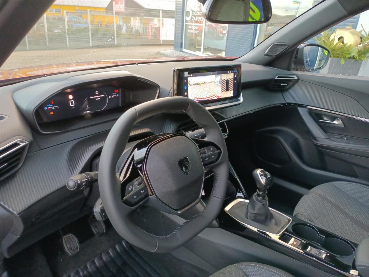 Peugeot 2008 SUV / Terénní 1,2 l 74 kw
