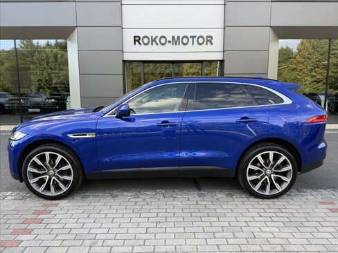 Jaguar F-Pace SUV 2,0 l 221 kw