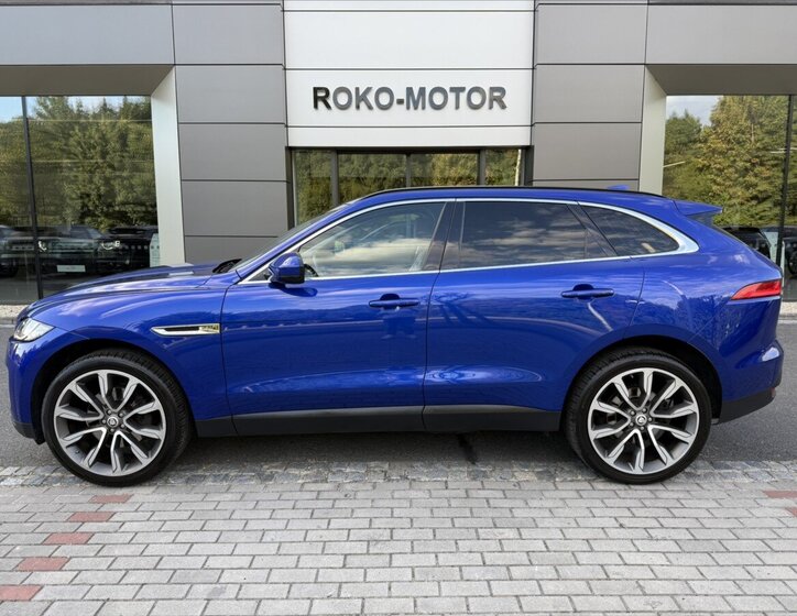 Jaguar F-Pace SUV / Terénní 2,0 l 221 kw