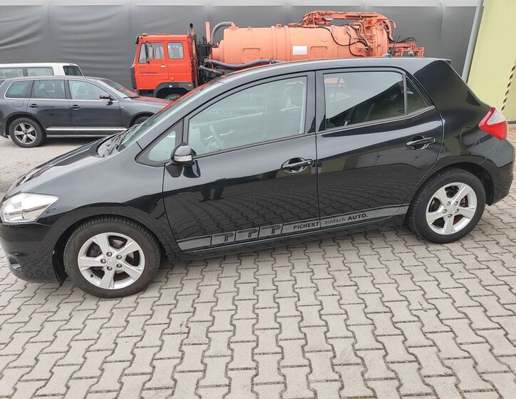 Toyota Auris 2