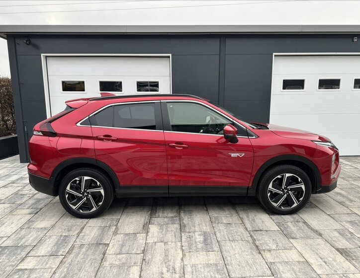 Mitsubishi Eclipse Cross SUV / Terénní 2,4 l 138 kw