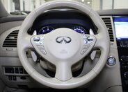 Infiniti QX70 SUV / Terénní 3,0 l 175 kw