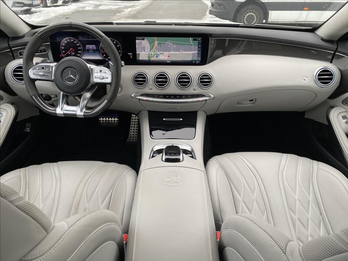 Mercedes-Benz Třídy S Kupé 4,0 l 450 kw