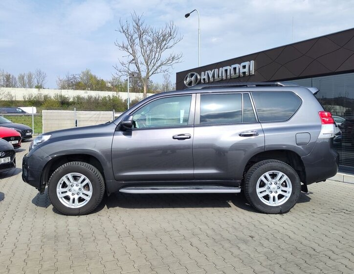 Toyota Land Cruiser SUV / Terénní 3,0 l 127 kw