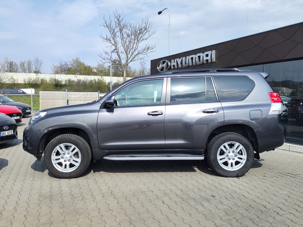 Toyota Land Cruiser SUV / Terénní 3,0 l 127 kw