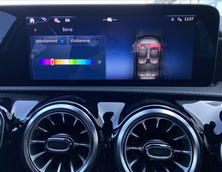 Mercedes-Benz Třídy A Sedan / Limuzína 1,3 l 120 kw