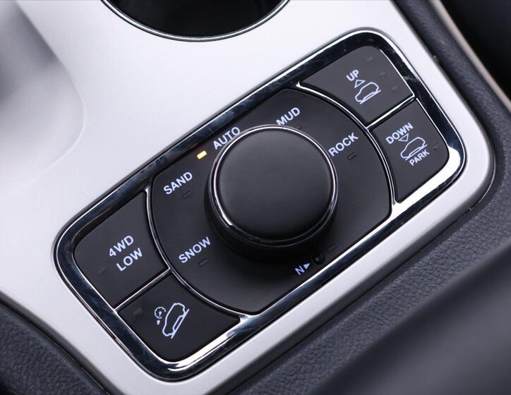 Jeep Grand Cherokee SUV / Terénní 3,0 l 184 kw