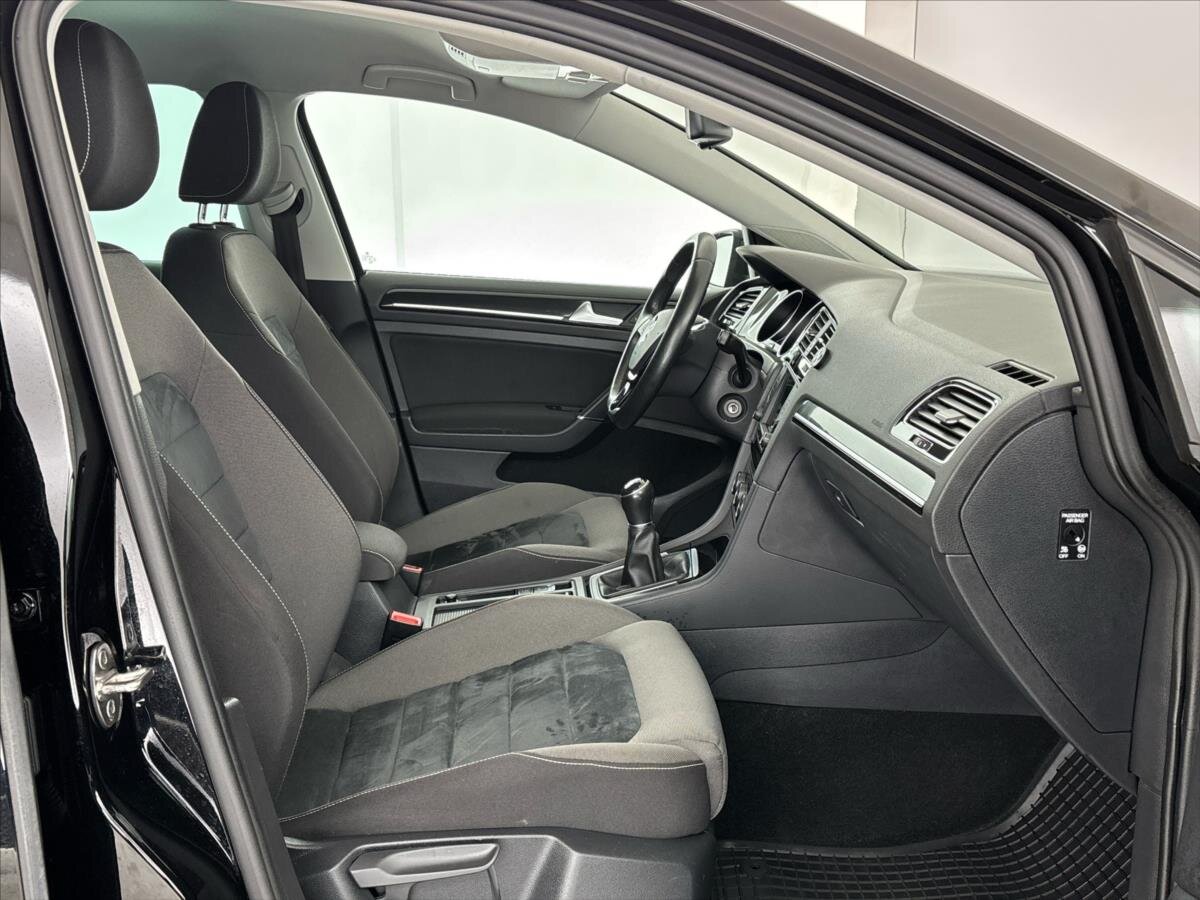 Volkswagen Golf Hatchback 1,4 l 81 kw