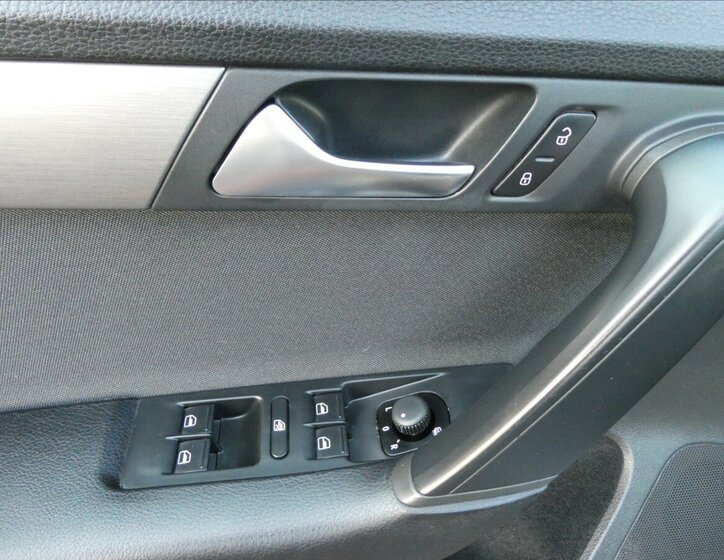 Volkswagen Passat Kombi 1,4 l 90 kw