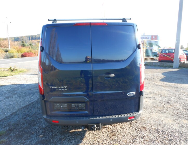 Ford Transit 9