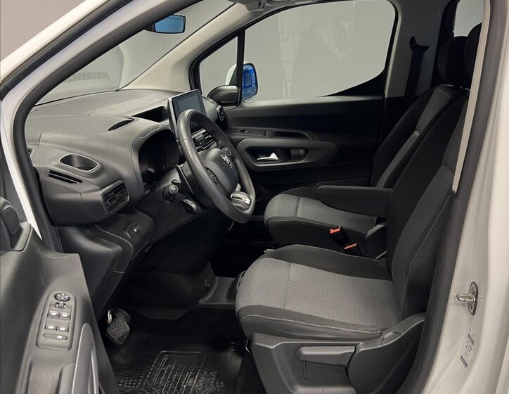 Toyota ProAce City Verso MPV 1,2 l 96 kw