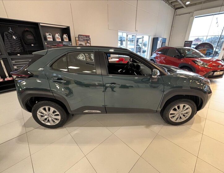 Toyota Yaris Cross SUV 1,5 l 85 kw