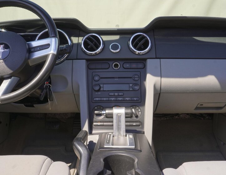 Ford Mustang Kabriolet 4,0 l 157 kw