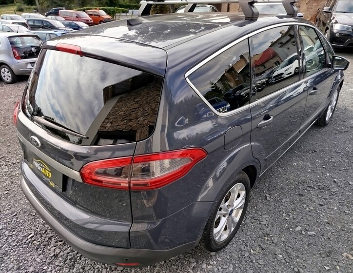 Ford S-MAX 6