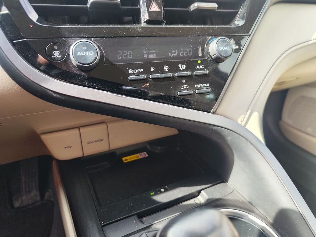Toyota Camry Sedan / Limuzína 2,5 l 160 kw