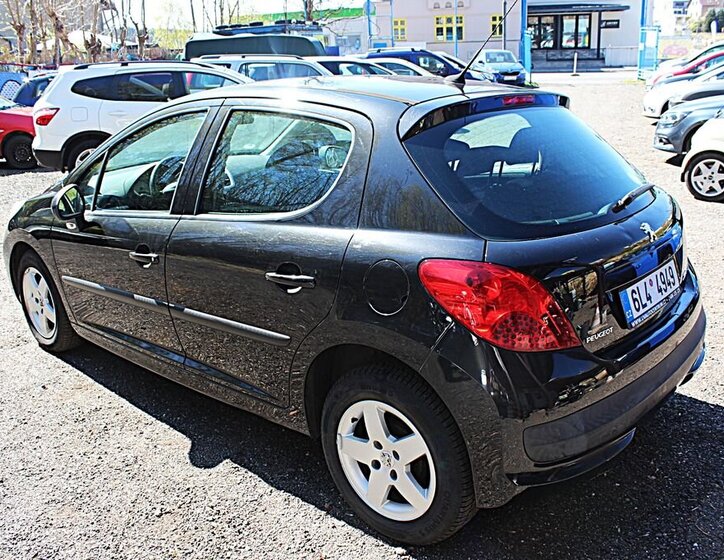 Peugeot 207 Hatchback 1,4 l 70 kw