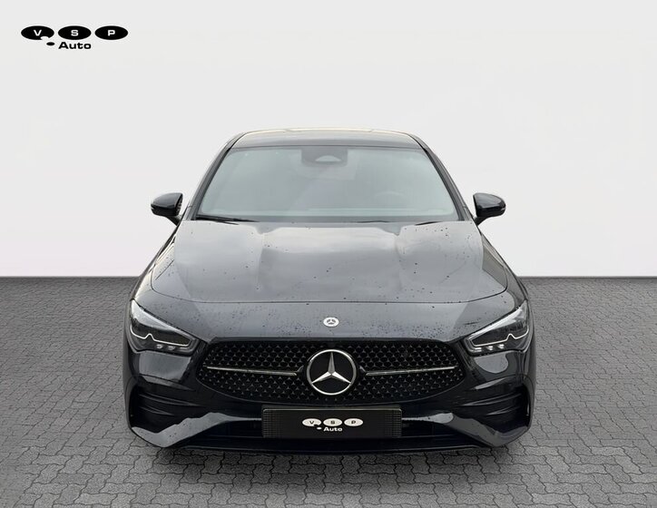 Mercedes-Benz CLA 8