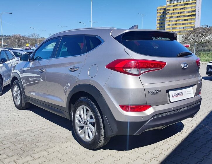 Hyundai Tucson SUV / Terénní 2,0 l 100 kw