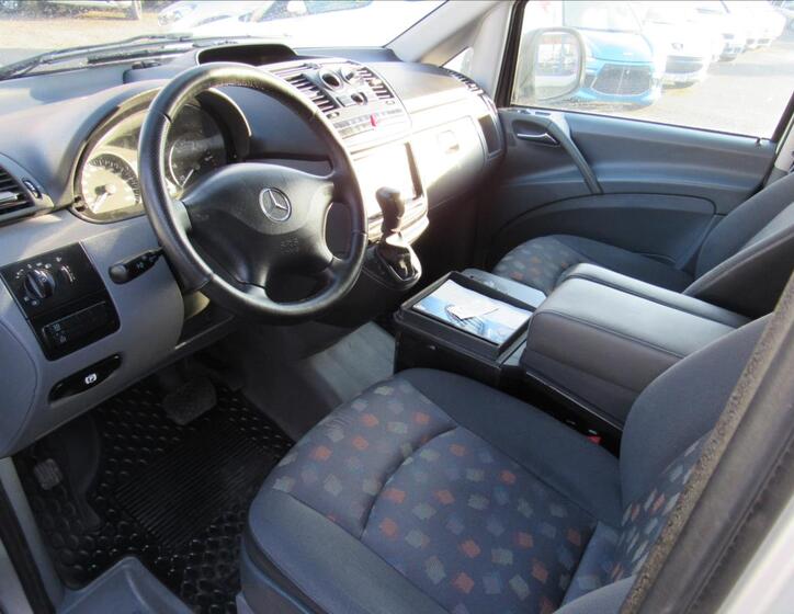 Mercedes-Benz Vito 9