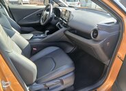 Toyota C-HR SUV / Terénní 2,0 l 112 kw