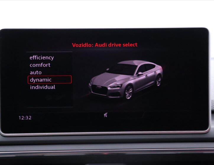 Audi S5 Sedan 3,0 l 260 kw