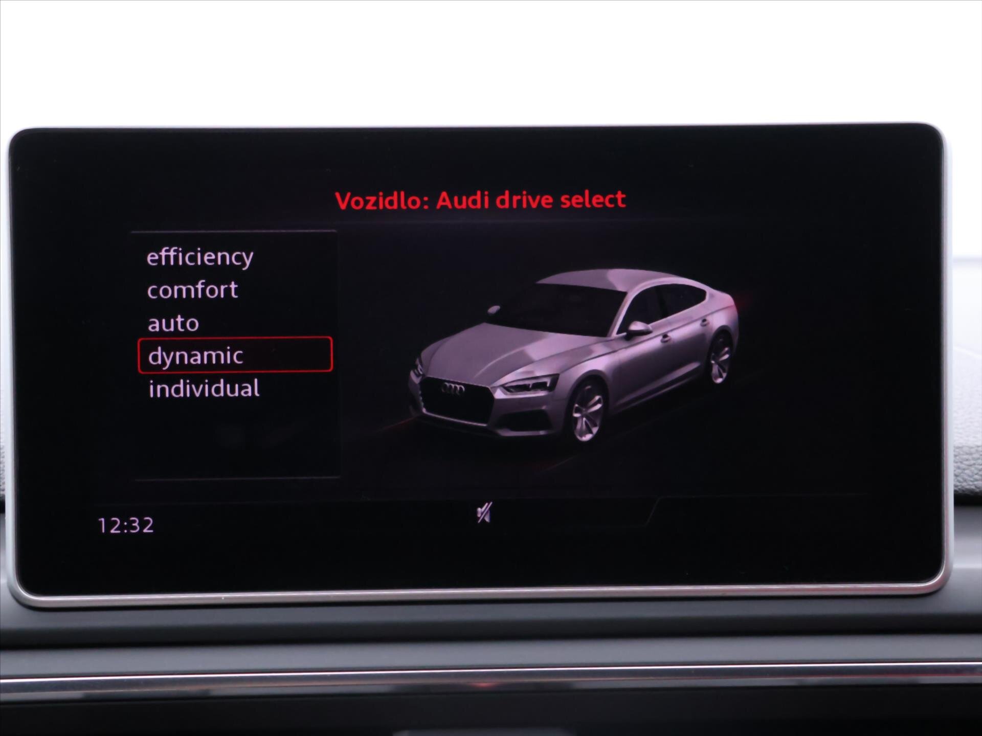 Audi S5 Sedan 3,0 l 260 kw