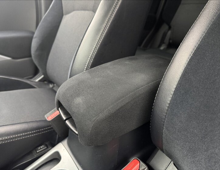 Mitsubishi Outlander SUV / Terénní 2,2 l 115 kw