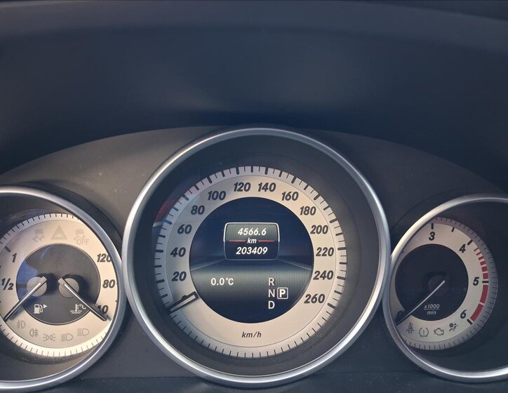 Mercedes-Benz Třídy E 14