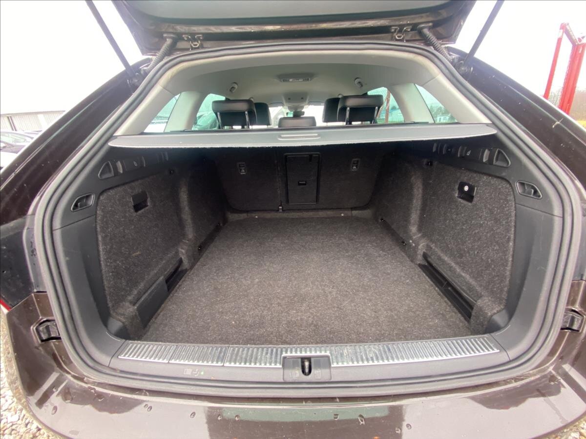 Škoda Superb Kombi 2,0 l 140 kw