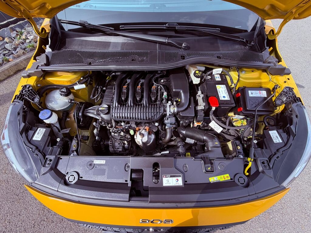 Peugeot 208 Hatchback 1,2 l 55 kw