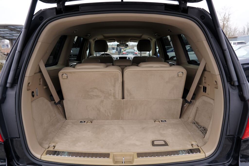 Mercedes-Benz GL SUV 4,7 l 320 kw