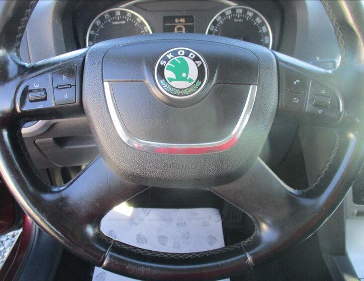 Škoda Octavia Sedan / Limuzína 2,0 l 103 kw