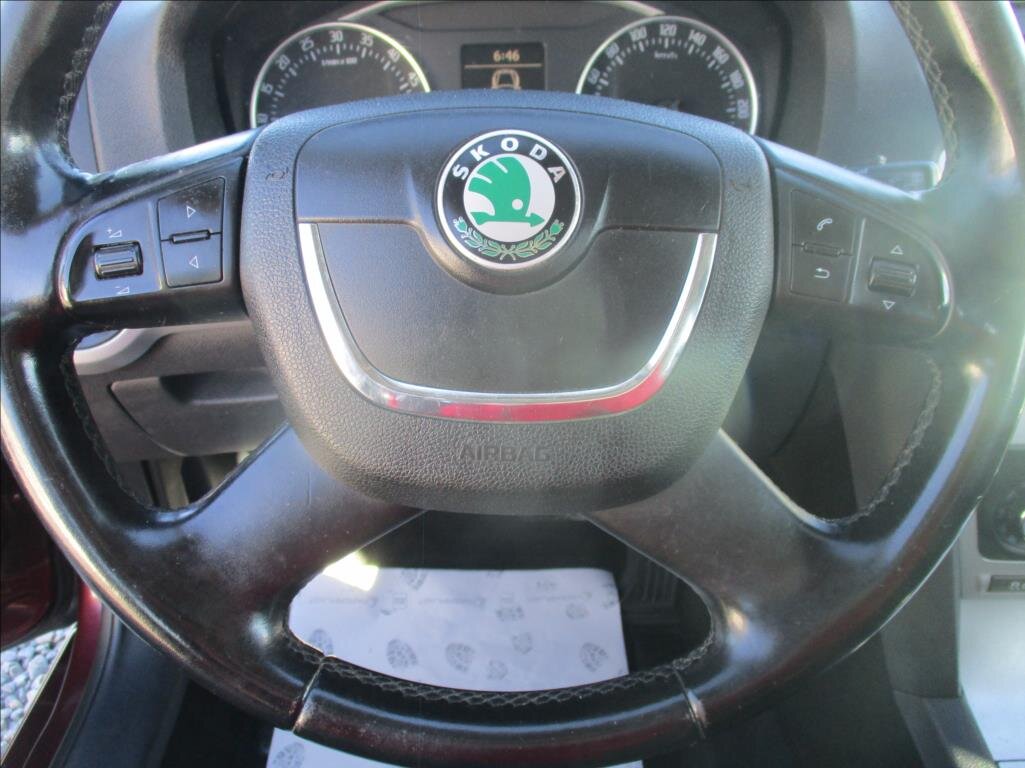 Škoda Octavia Sedan / Limuzína 2,0 l 103 kw