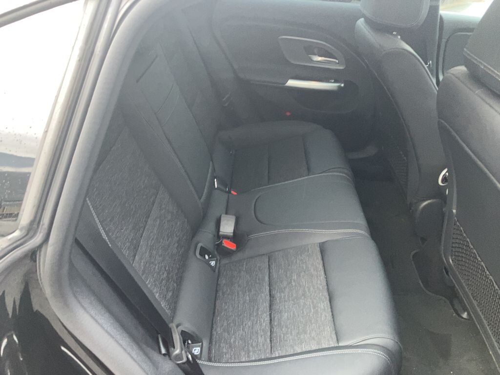 Mercedes-Benz CLA Kupé 0,0 200 kw