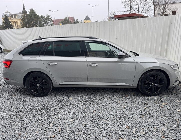 Škoda Superb 14