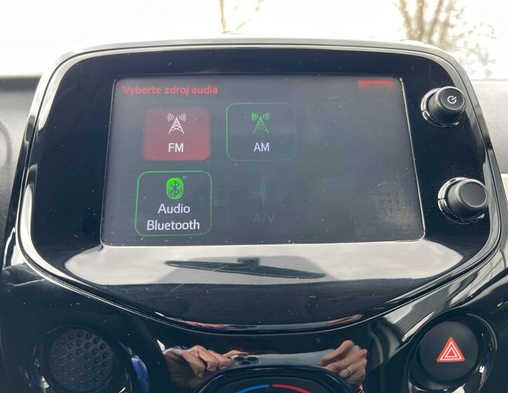 Peugeot 108 Hatchback 1,2 l 60 kw