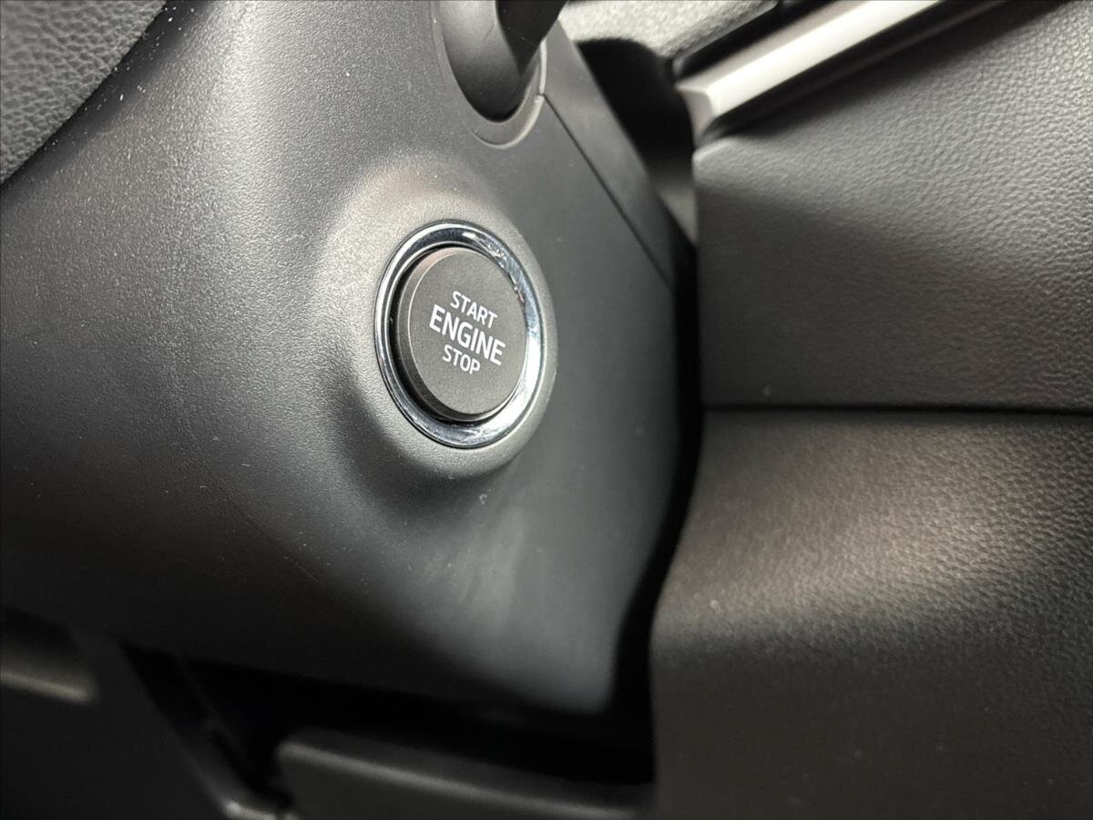 Škoda Karoq SUV / Terénní 1,5 l 110 kw