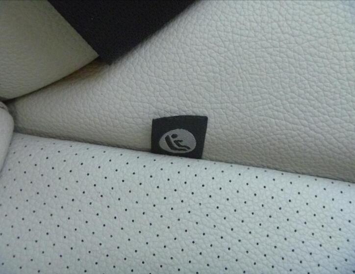 Mercedes-Benz Třídy C Kombi 2,1 l 100 kw