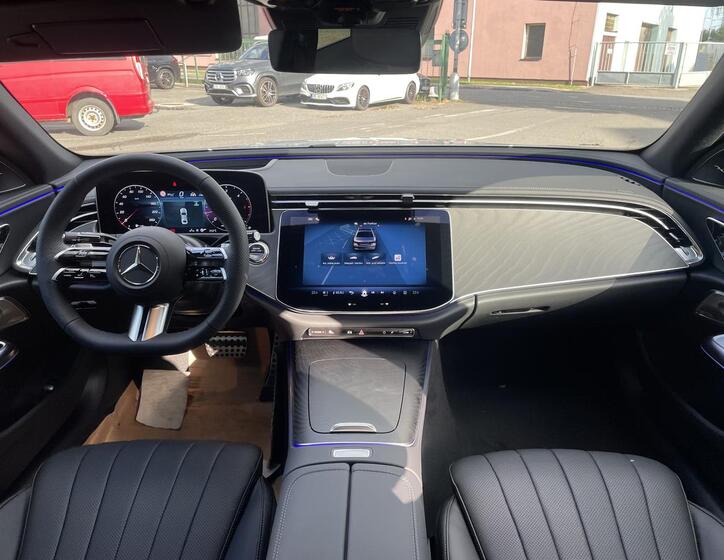 Mercedes-Benz Třídy E 16