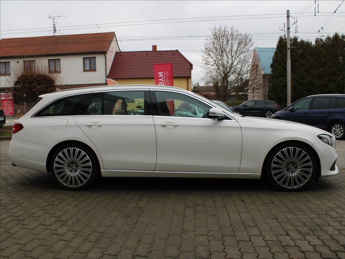 Mercedes-Benz Třídy E Kombi 2,0 l 135 kw