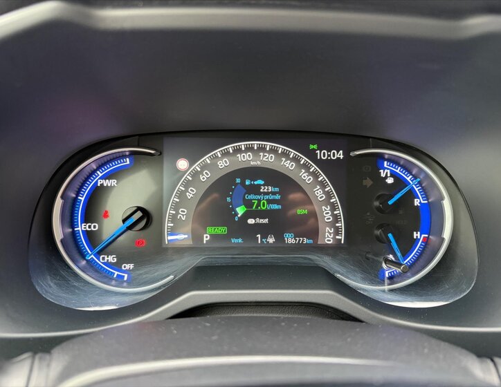 Toyota RAV4 SUV / Terénní 2,5 l 131 kw