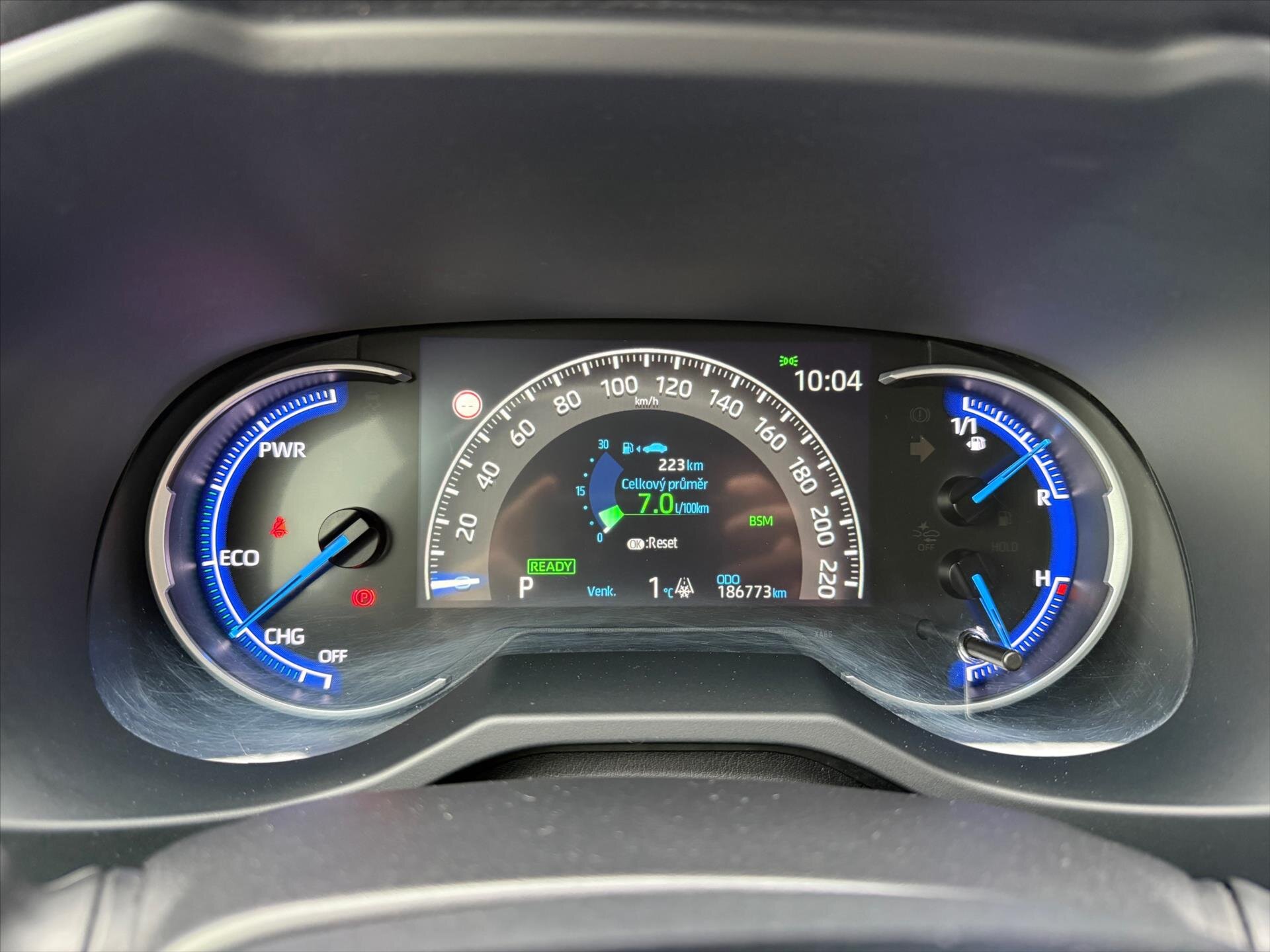 Toyota RAV4 SUV / Terénní 2,5 l 131 kw