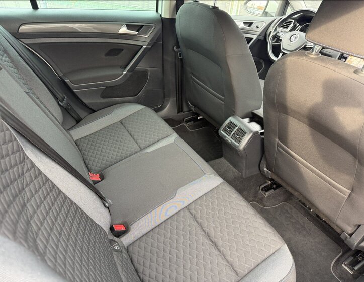 Volkswagen Golf Kombi 999,0 81 kw