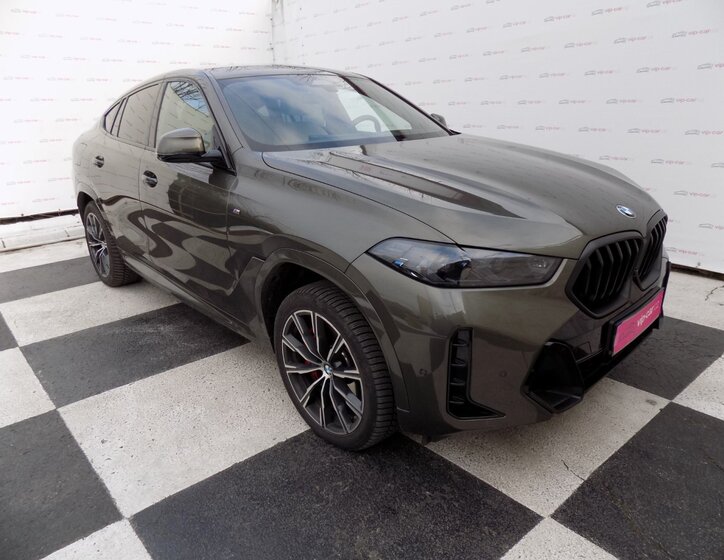 BMW X6 SUV 3,0 l 210 kw
