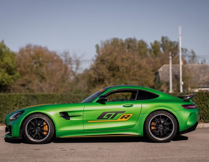 Mercedes-Benz AMG GT 12