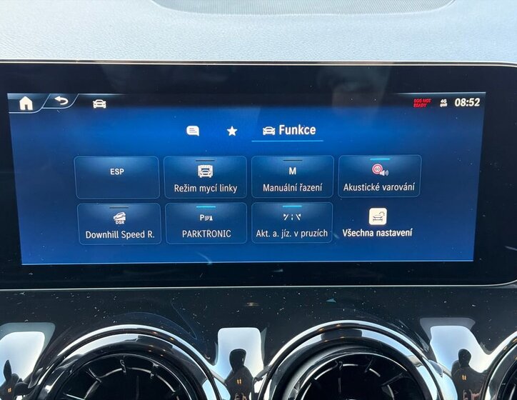 Mercedes-Benz GLA SUV / Terénní 2,0 l 140 kw