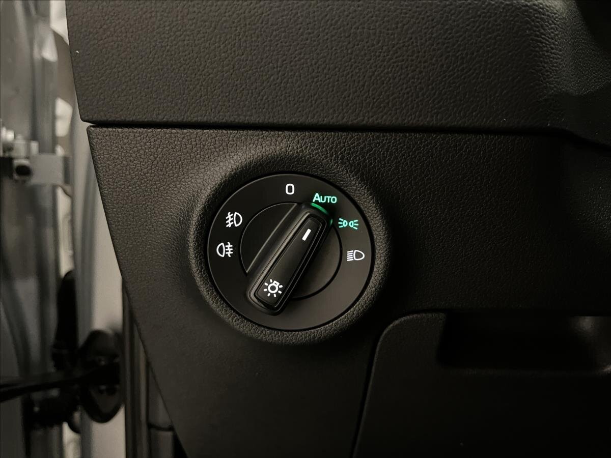 Škoda Karoq SUV 1,5 l 110 kw