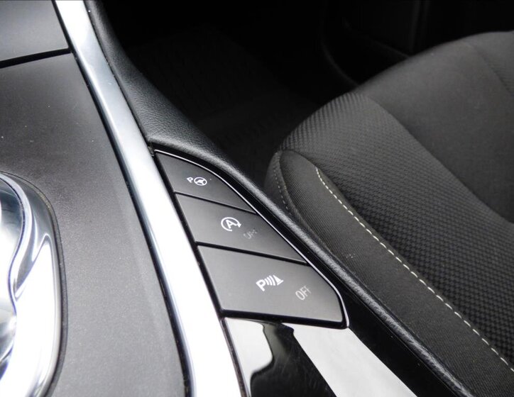 Ford S-MAX MPV 2,0 l 110 kw