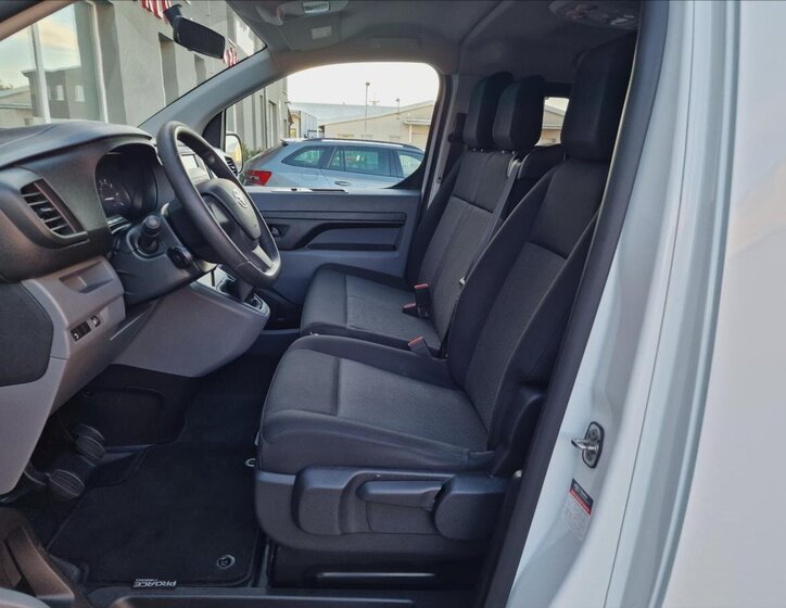 Toyota ProAce Verso 19
